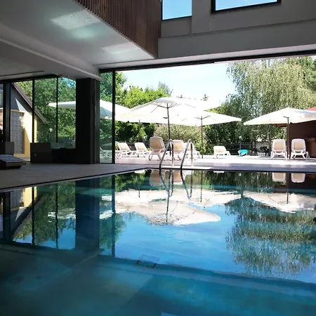 Hotel Strk 4*